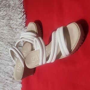 Pedro Garcia Women's White and Tan Wedge Sandals